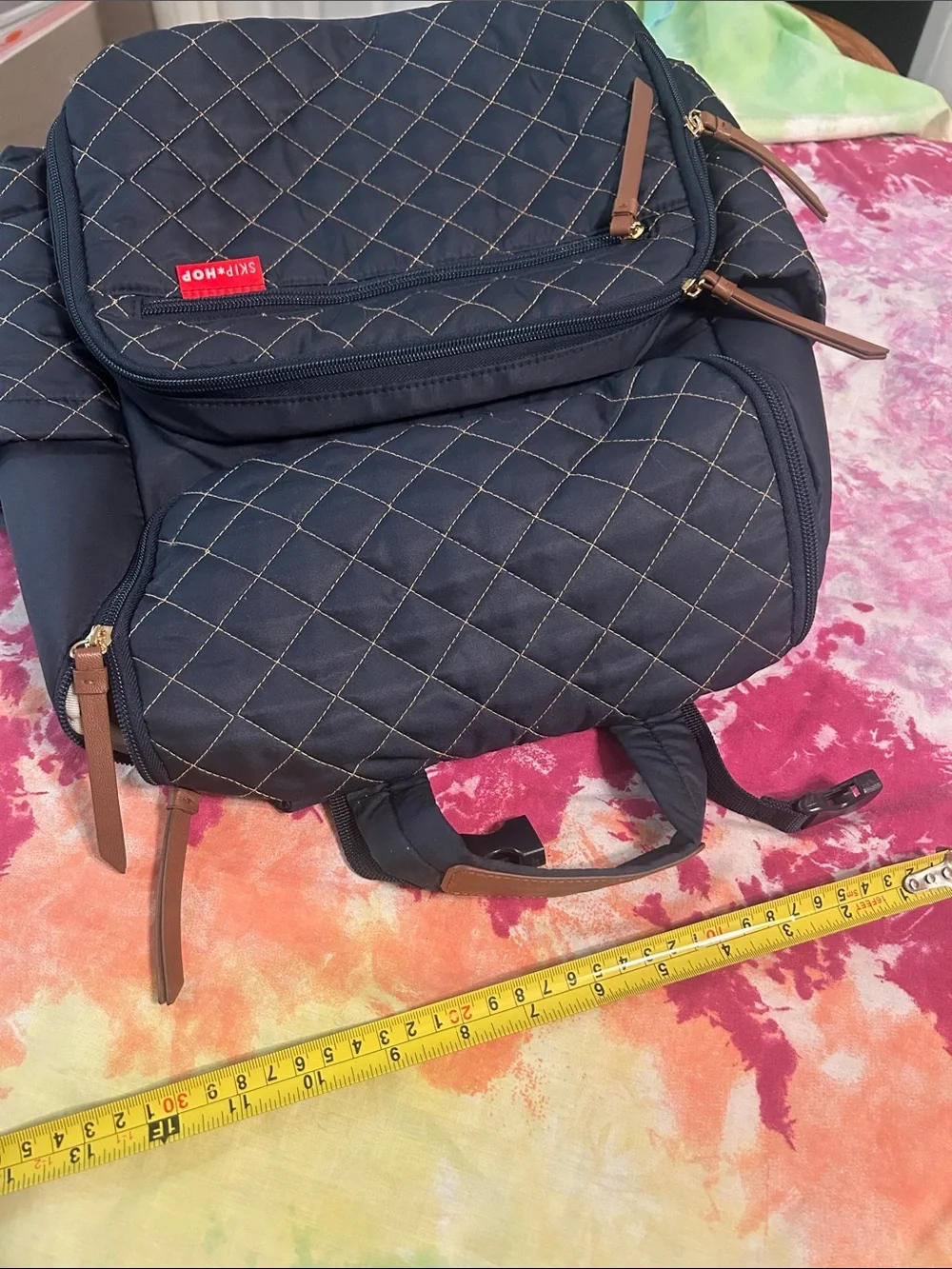 Skip hop Forma Diaper bag with pad